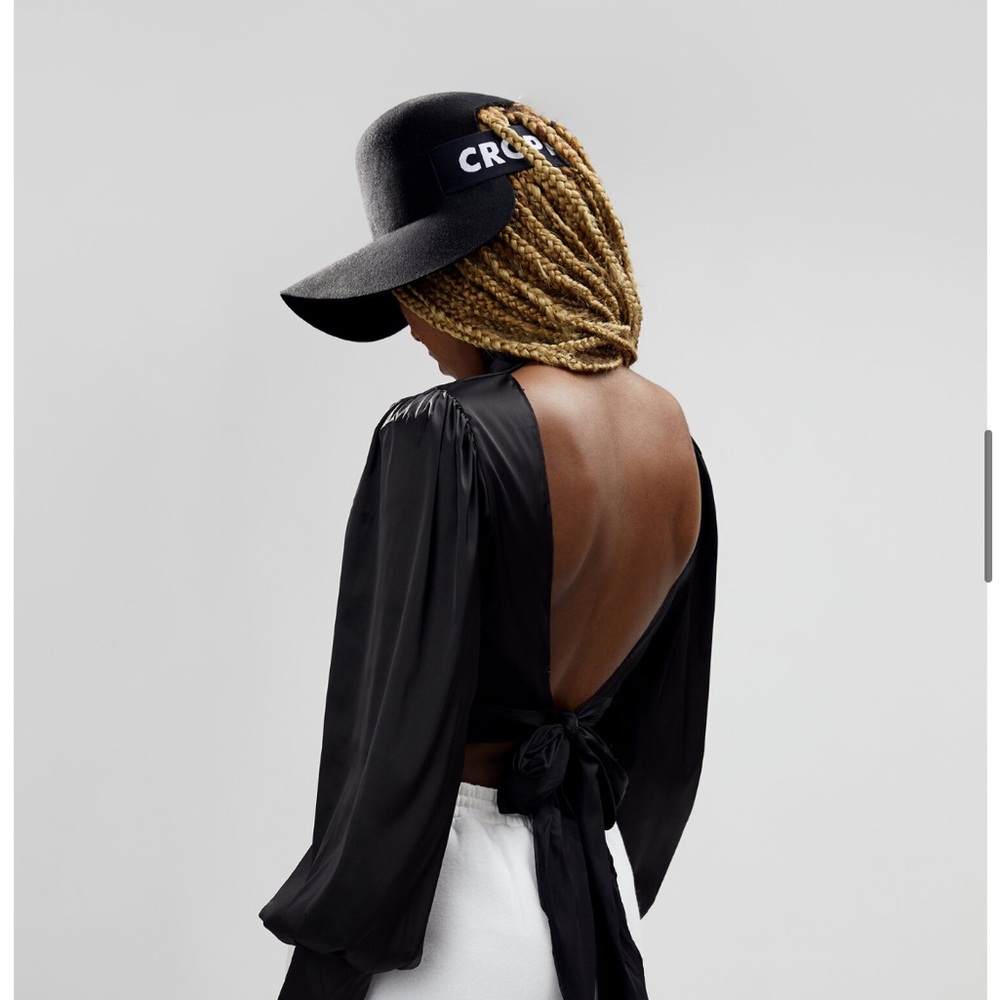 Camille Côté - Cropped Hat